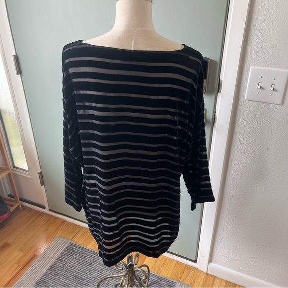 Eileen Fisher top - Picture 3 of 4